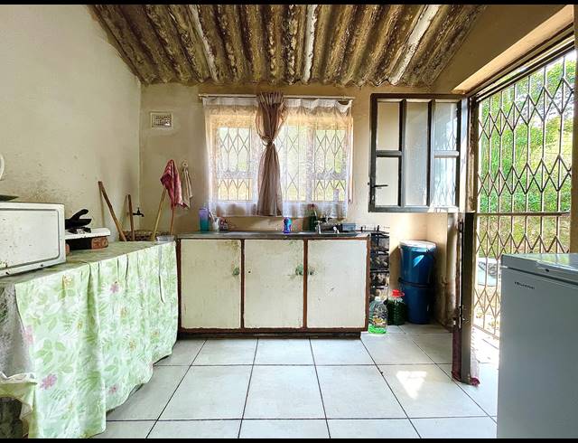 2 BEDROOM HOUSE FOR SALE IN UMLAZI U